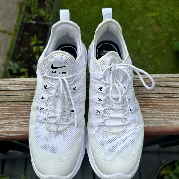 Nike Women’s Running Shoes 7.5 - Picture 3 of 4